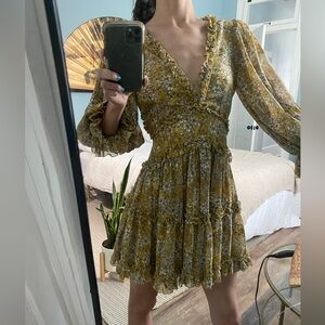 Yellow/gold long sleeves floral dress with open back
